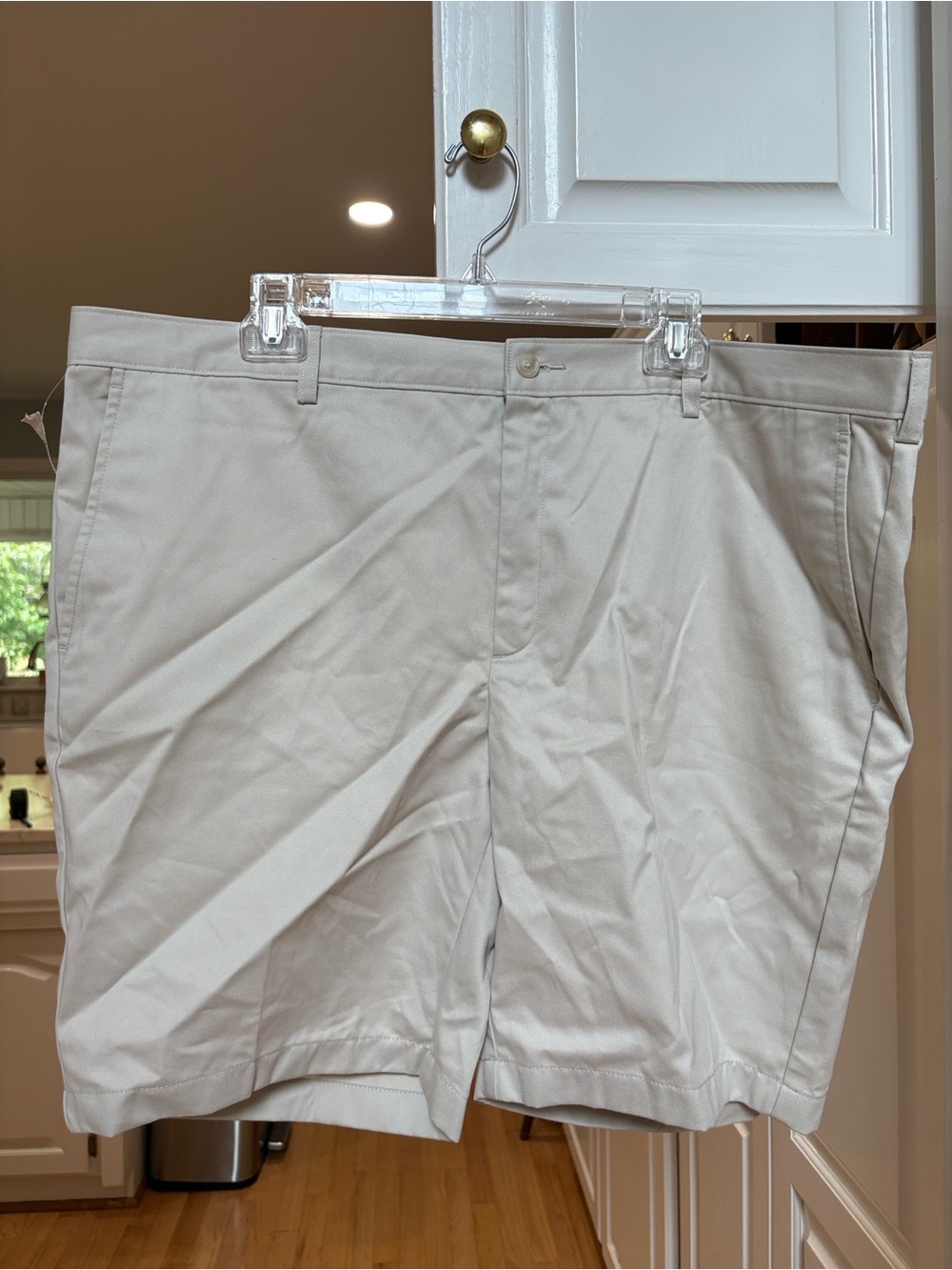Jos. A. Bank Men's Flat-Front Shorts in Light Khaki